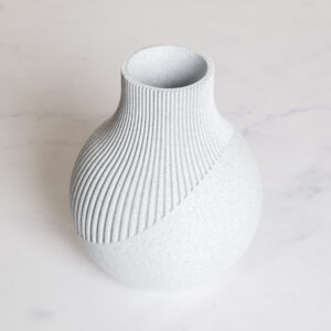 Neki Japandi vase skrå linjer